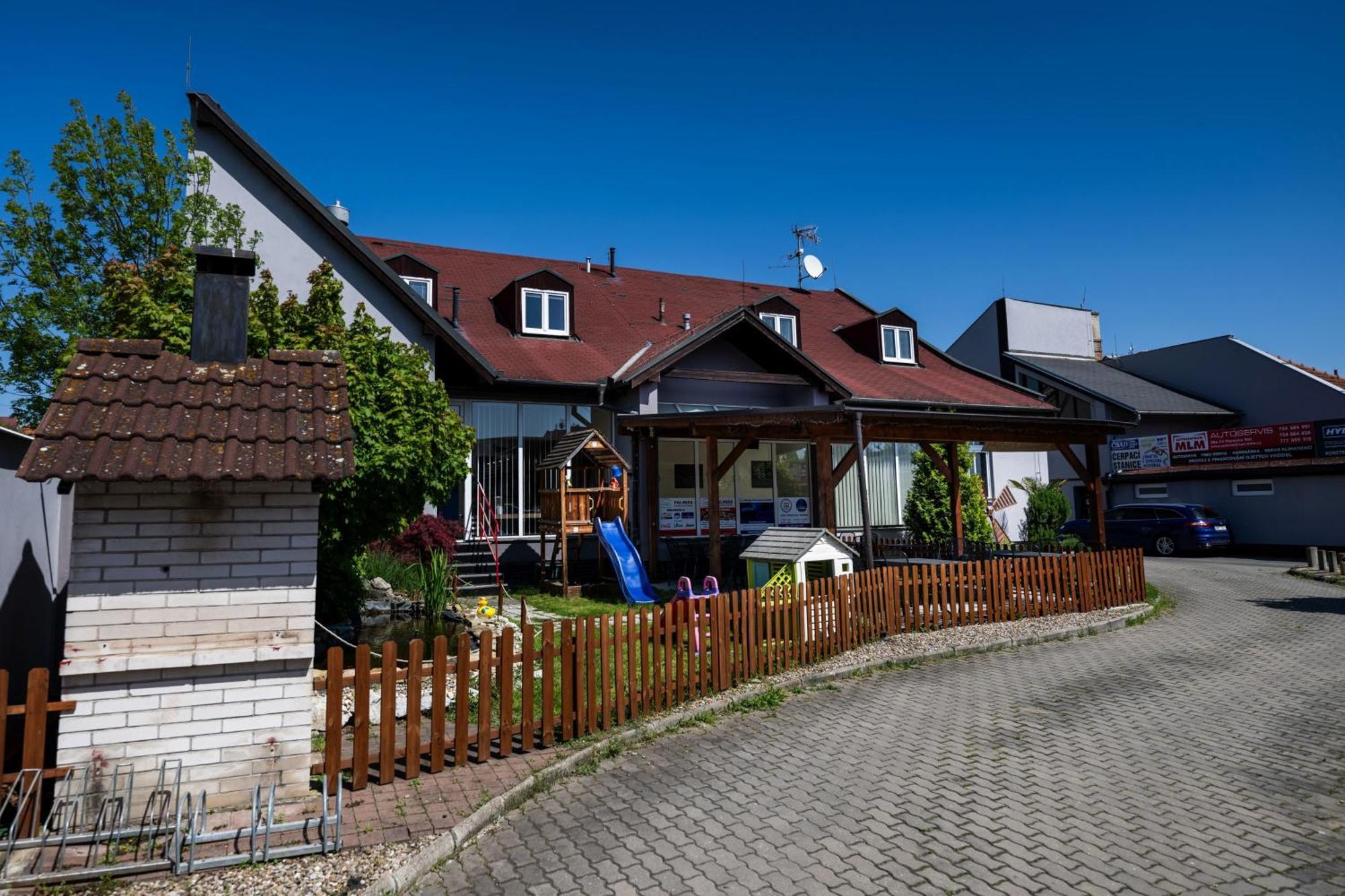 Hotel & Spa Centrum Palmira Uhersky Brod Exterior photo
