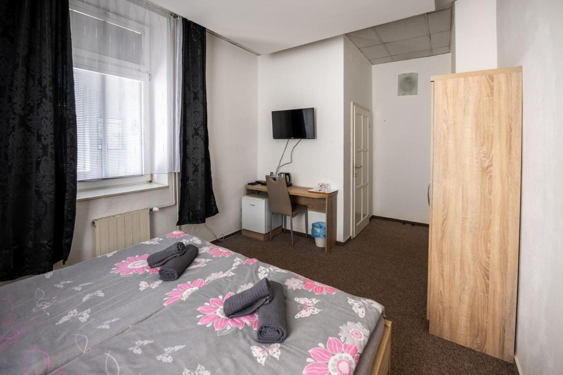 Hotel & Spa Centrum Palmira Uhersky Brod Exterior photo